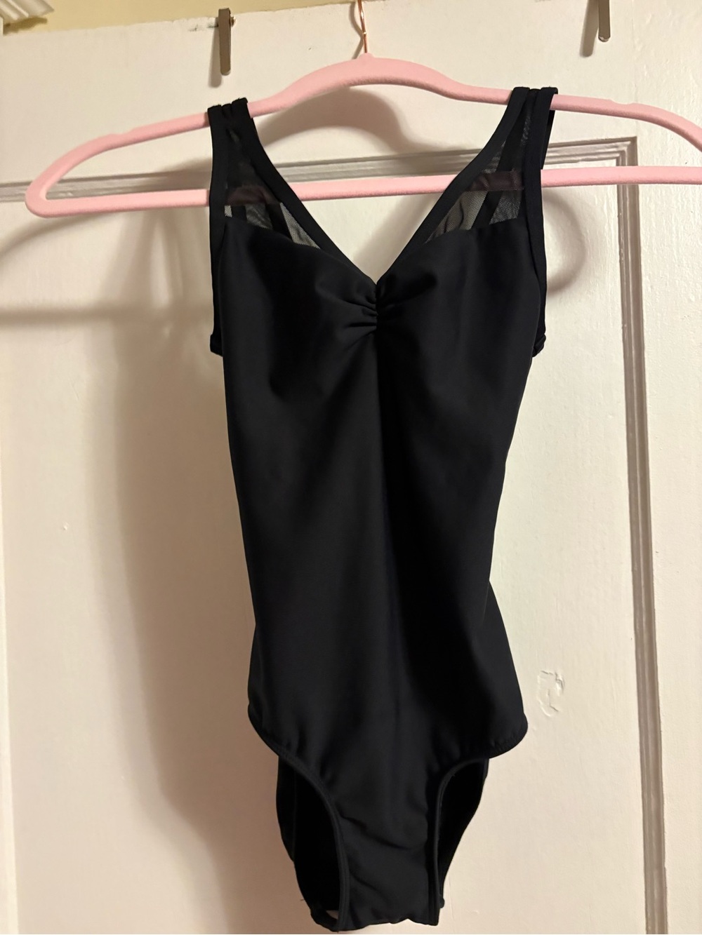 Eleve Fabiola Black, kids Medium, EUC